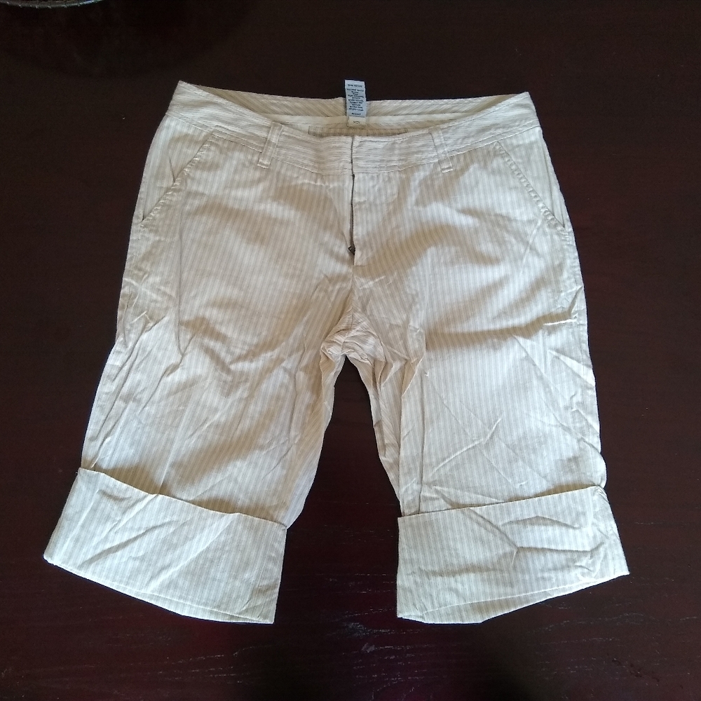 Gap Bermuda